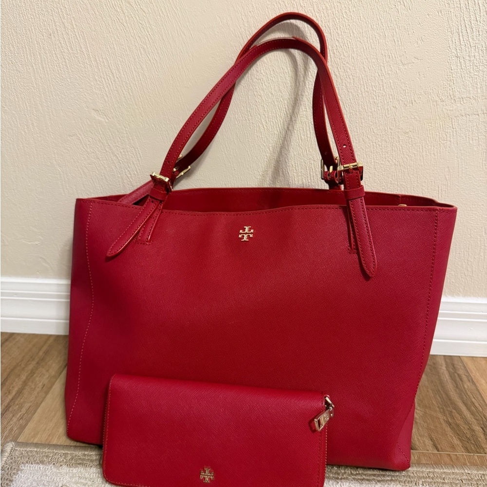 Tory Burch Tote and Wallet Set